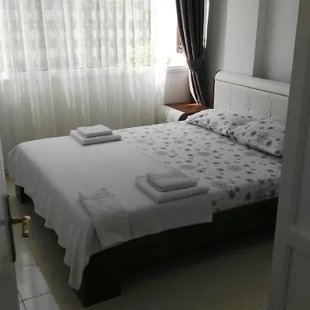 Uysal And Loft Seaside דירה